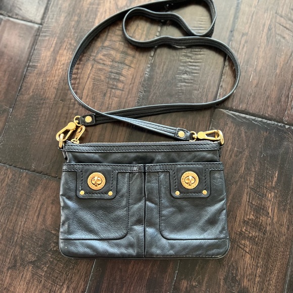 MARC BY MARC JACOBS Leather Crossbody Bag - Picture 4 of 10